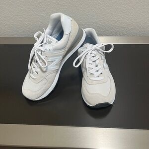 Women NEW BALANCE 574 CORE    Size 6.5 M